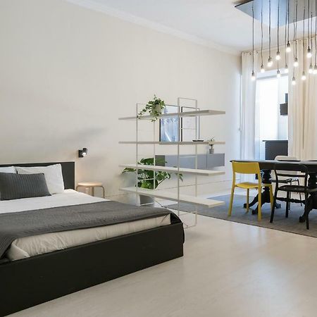 Baixa24 •P1L• Amplo Estudio Na Baixa Com Varanda OOporto Exteriör bild