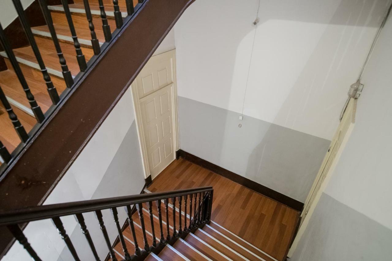 Baixa24 •P1L• Amplo Estudio Na Baixa Com Varanda OOporto Exteriör bild