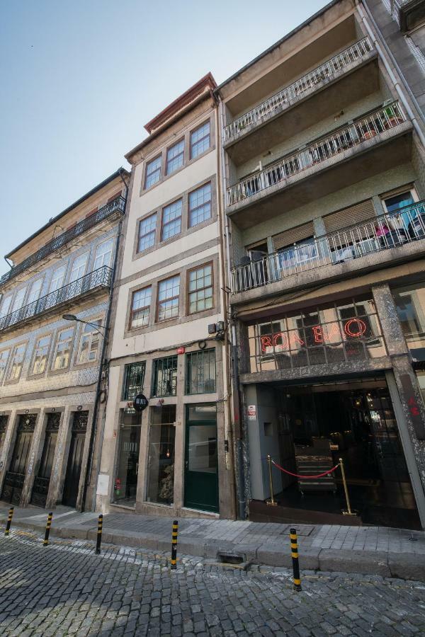 Baixa24 •P1L• Amplo Estudio Na Baixa Com Varanda OOporto Exteriör bild
