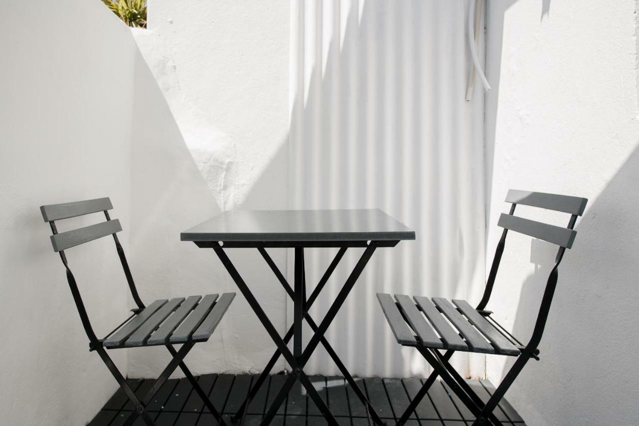 Baixa24 •P1L• Amplo Estudio Na Baixa Com Varanda OOporto Exteriör bild